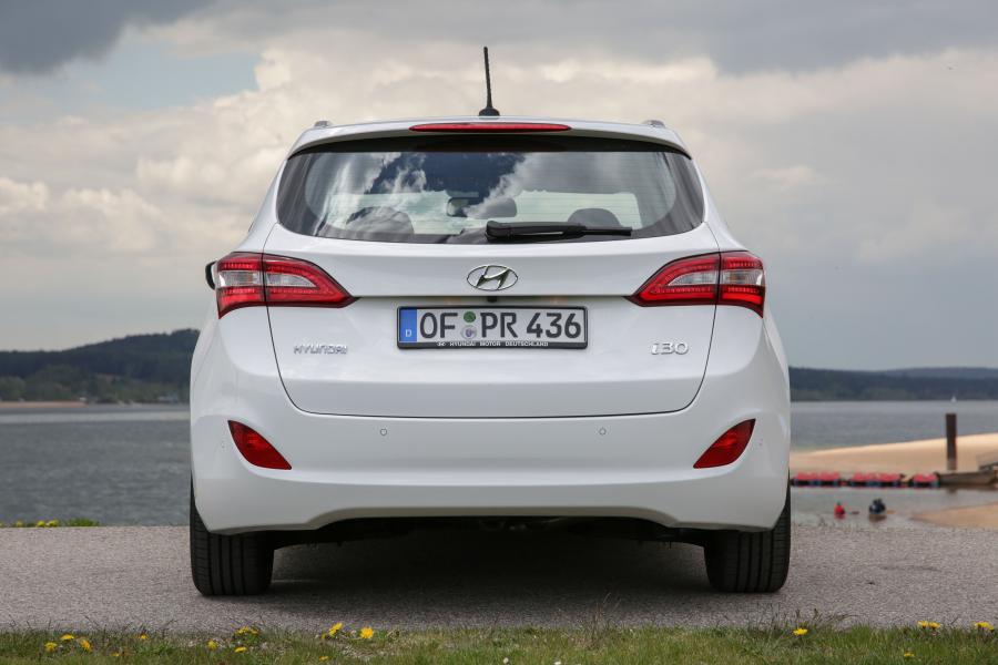 Hyundai i30 Wagon 2015 года  (фото 23 из 25)